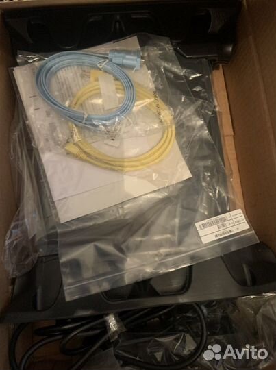 Маршрутизатор Cisco 881-k9 ; каммуникатор