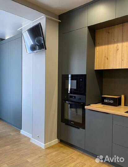 Кухонный гарнитур под заказ с антресолями