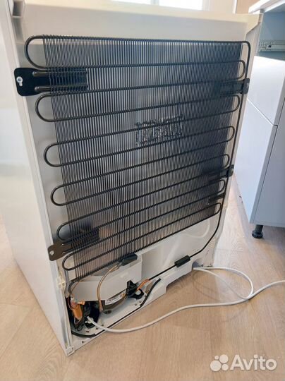 Встраиваемый холодильник liebherr UK 1720