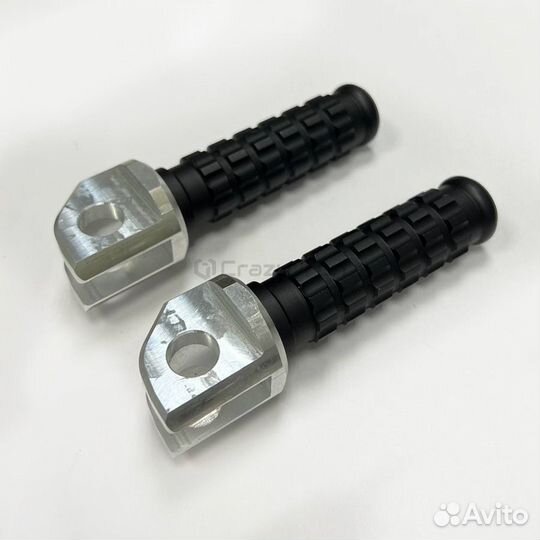 Подножки kawasaki передние, черный анод