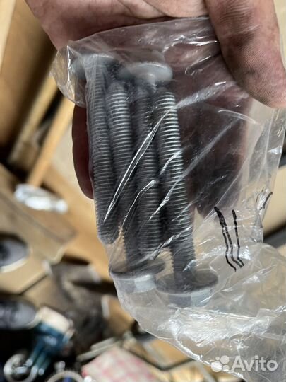 Болты подвески vag N10579702