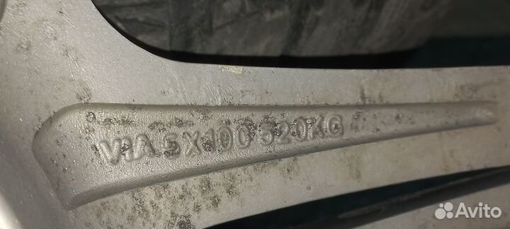 Bridgestone Blizzak DM-V1 225/65 R17