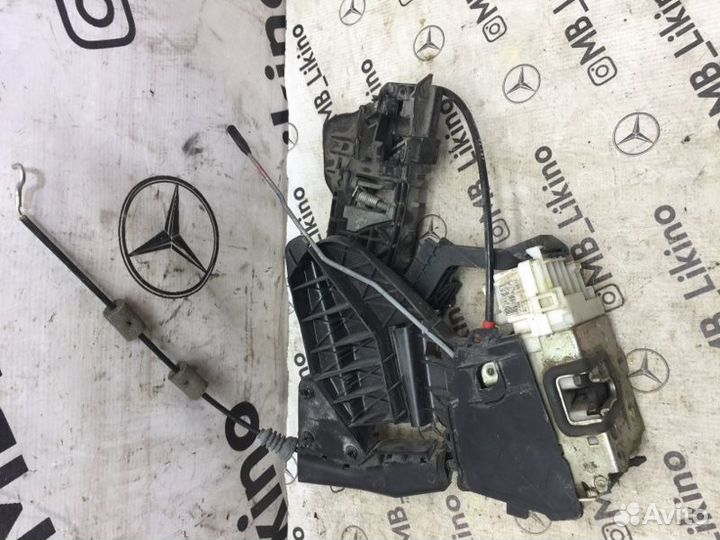 Замок двери задний правый Mercedes W164