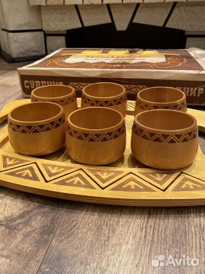 Поднос с подстаканниками ссср(дерево)