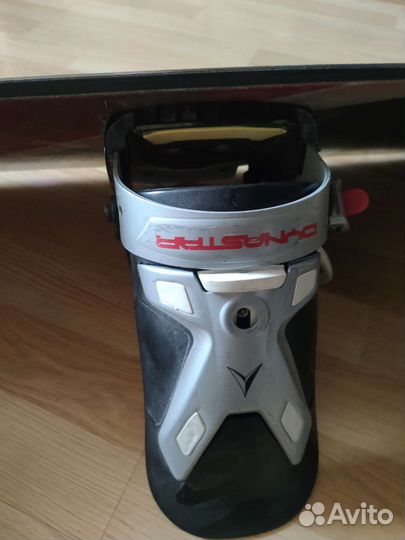 Сноуборд с креплениями