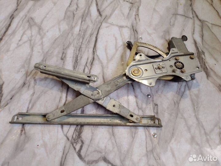 Стеклоподъемник электрический задний правый Ford