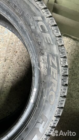 Pirelli Ice Zero FR 225/50 R17