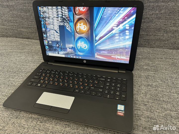 HP 250 i5/12Gb/ssd256/Radeon R5 2Gb