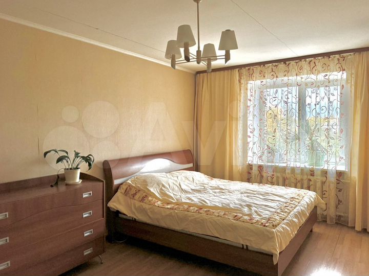 2-к. квартира, 85 м², 3/10 эт.