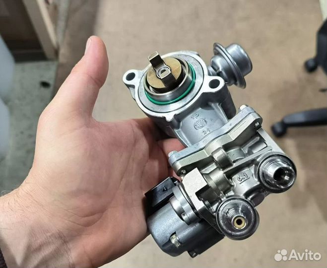 Насос топливный Mercedes на A2710702014