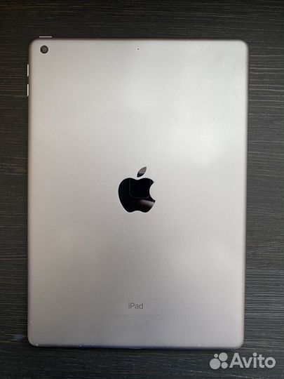 Apple iPad 9.7 (2018),32 гб, Wi-Fi