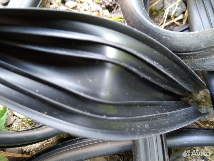 Уплотнитель для стекол резиновый