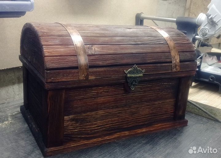 Шкатулка сундучок