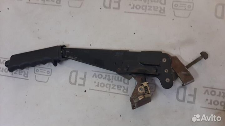 Рычаг ручного тормоза (ручника) Volkswagen Passat