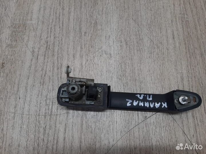 Ручка двери передняя левая Калина 2