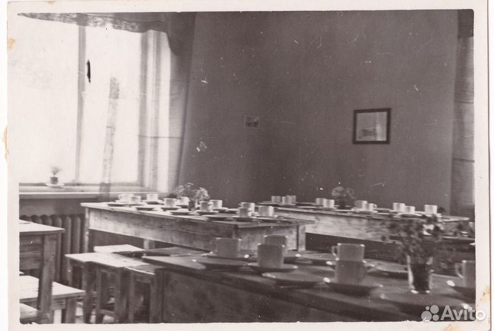 24 Фотографии немецкой девушки в Риге 1943 год