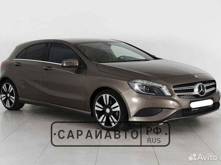 Блок управления двигателем на Mercedes Benz A clas