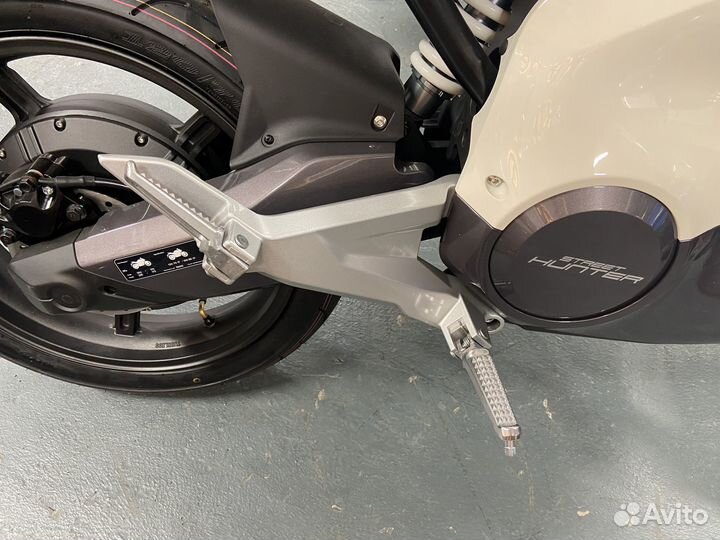 Электромотоцикл super soco TS street hunter PRO