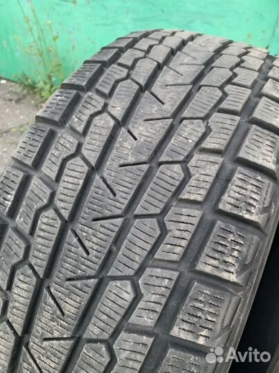 Yokohama Ice Guard G075 235/55 R20 102Q