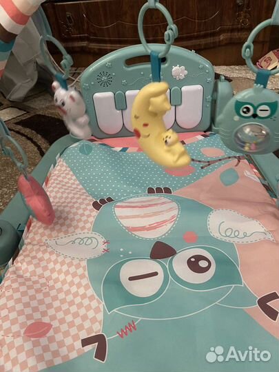 Развивающий коврик с пианино