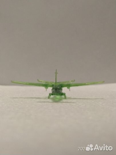 Продам самолет Л-410М в масштабе 1:400
