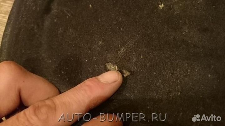 Kia Rio 2011- Обшивка капота