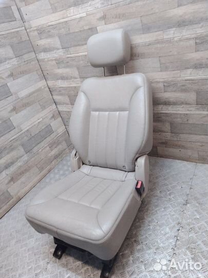 Сиденье заднее левое Mercedes-Benz R-350 W251 V251