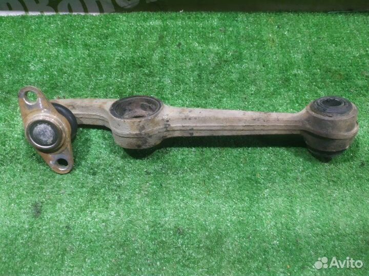 Рычаг подвески передний левый Toyota Vista SV40