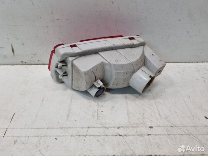 Фонарь противотуманный задний правый Toyota Land