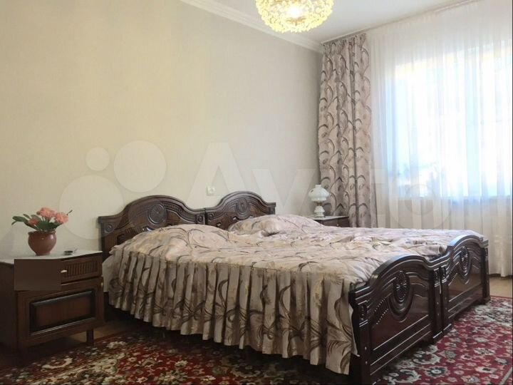 2-к. квартира, 60 м², 1/2 эт.