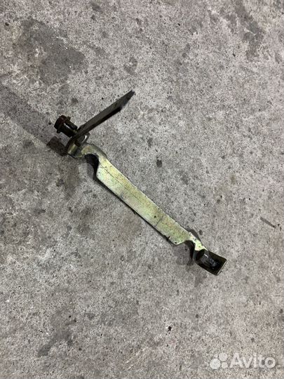 Кронштейн замок сиденья Сова