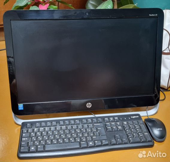 Моноблок HP Pavilion 23