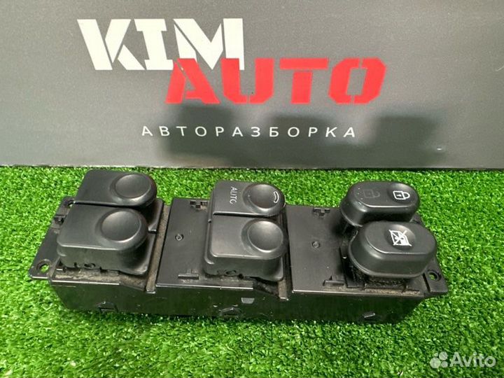 Блок кнопок стеклоподъемника Hyundai Solaris Hb