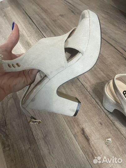 Босоножки женские 38 размер