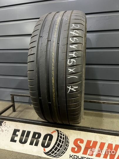 Michelin Pilot Sport 4 245/45 R17 99Y