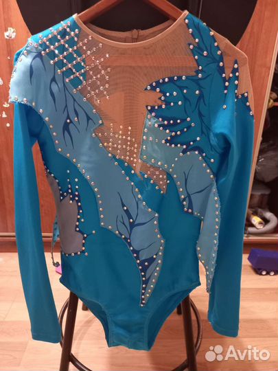 Костюм для фигурного катания для выступлений