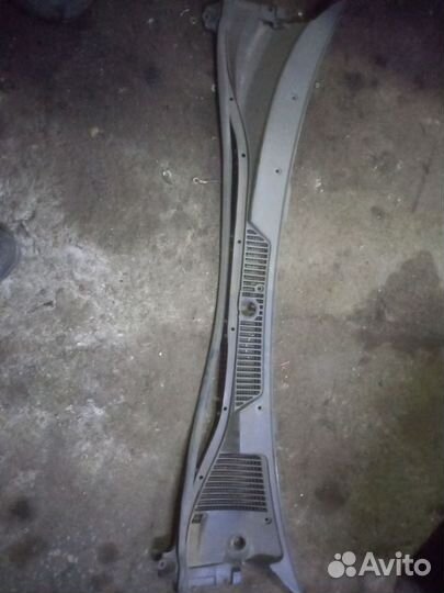 Жабо toyota avensis