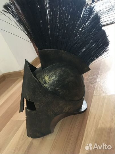 Спартанский шлем