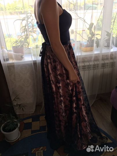 Вечернее платье