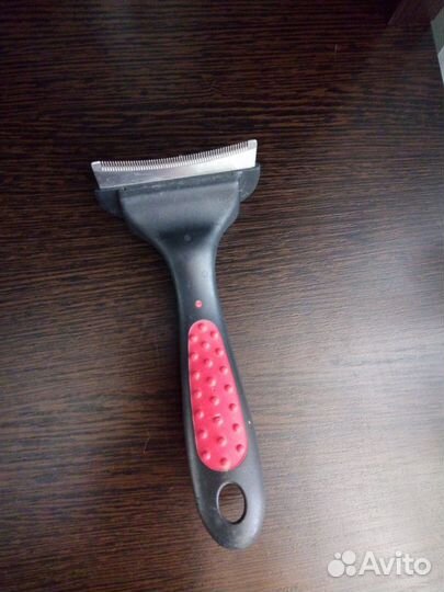 Вычесыватель шерсти для животных
