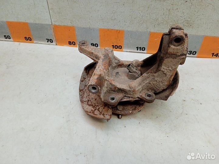 Кулак поворотный задний правый Ford Mondeo 3 2.0