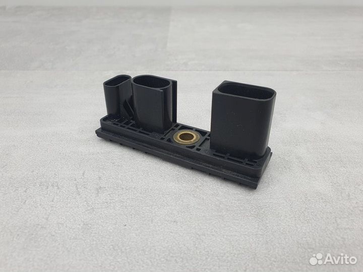 Реле Bmw X5 G05 B57D30B 2022