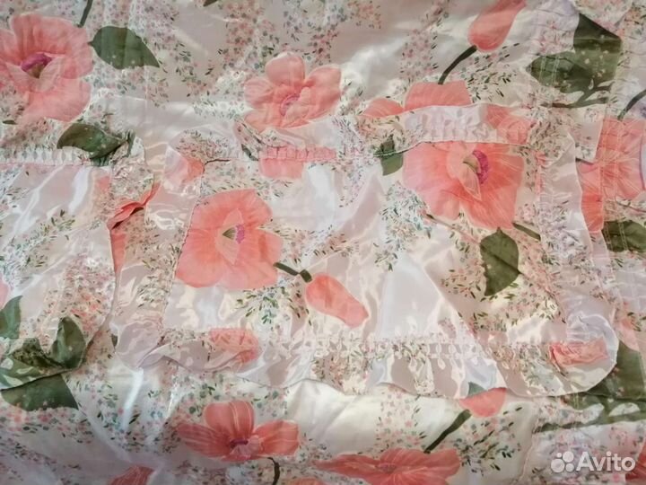 Покрывало на кровать новое