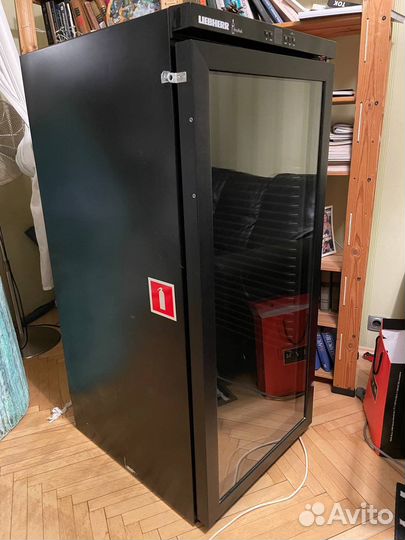 Шкаф для вина liebherr 3212 vinothek