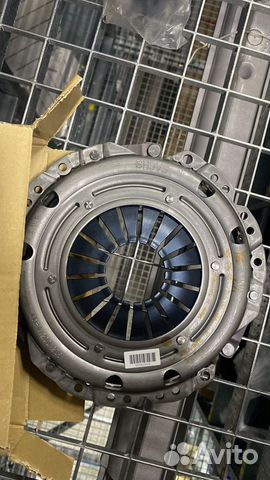 Крышка и прижимная тарелка в сборе муфта сцепления