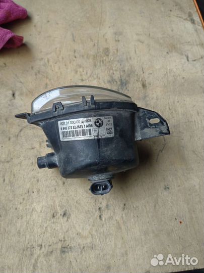 Противотуманная фара левая BMW 3 E90