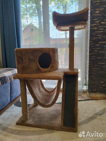 Домик для кошки с когтеточкой