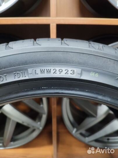 Yokohama Advan Sport V107 245/40 R20 и 275/35 R20 102Y