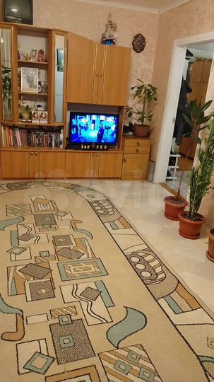 2-к. квартира, 54 м², 1/3 эт.