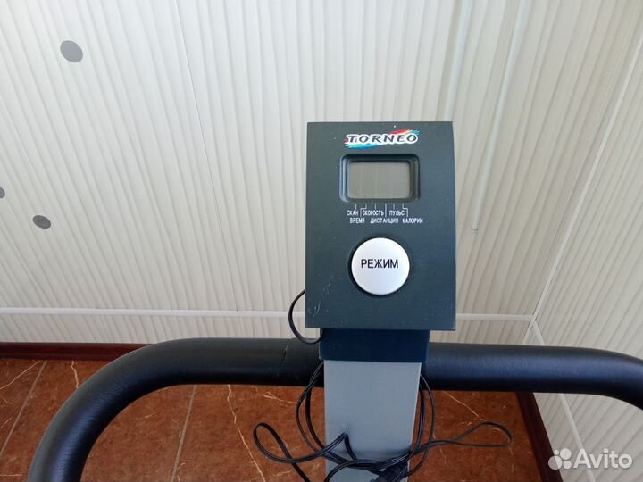 Велотренажер torneo